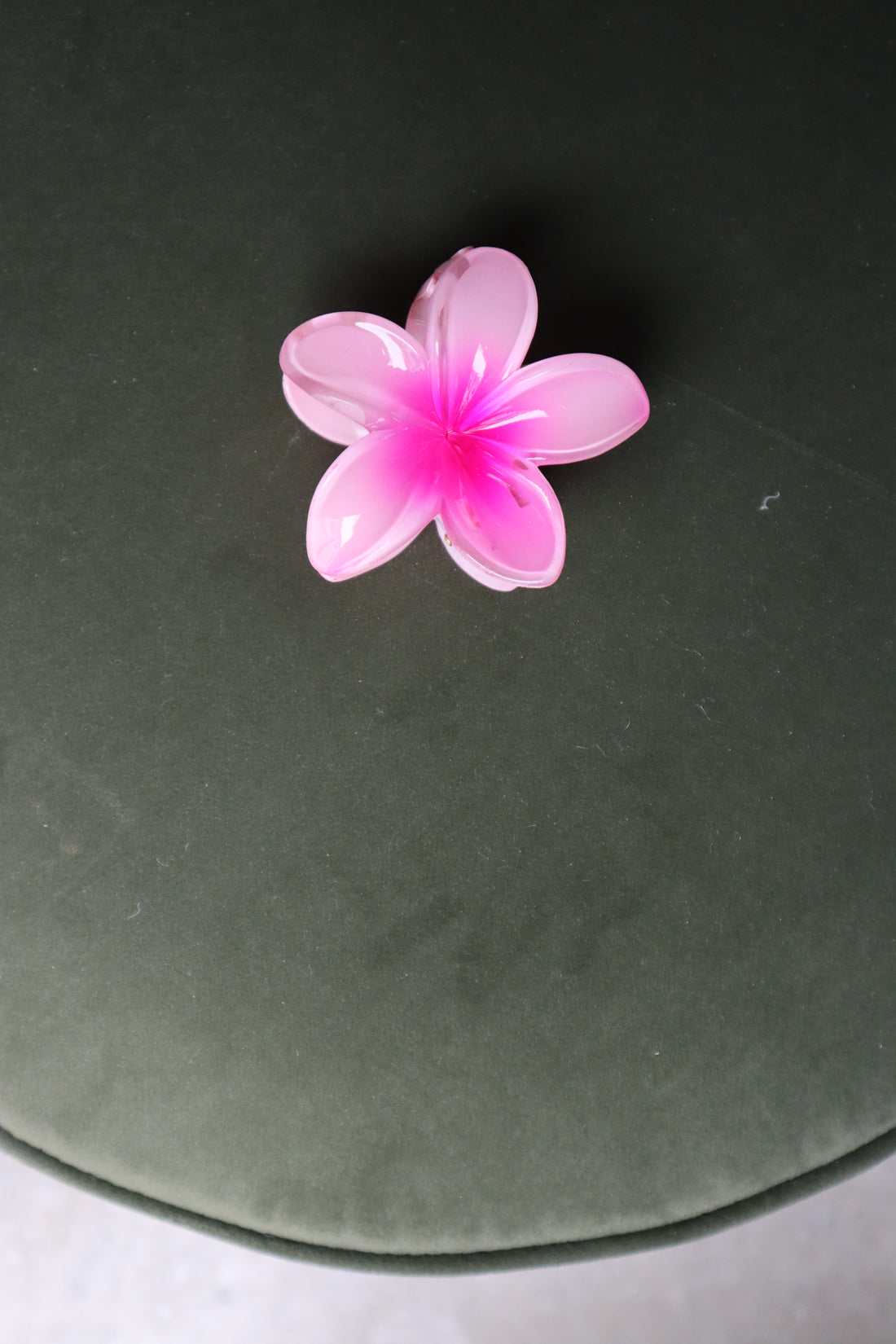 Frangipani Hawaii Hair Clip Fuchsia pink