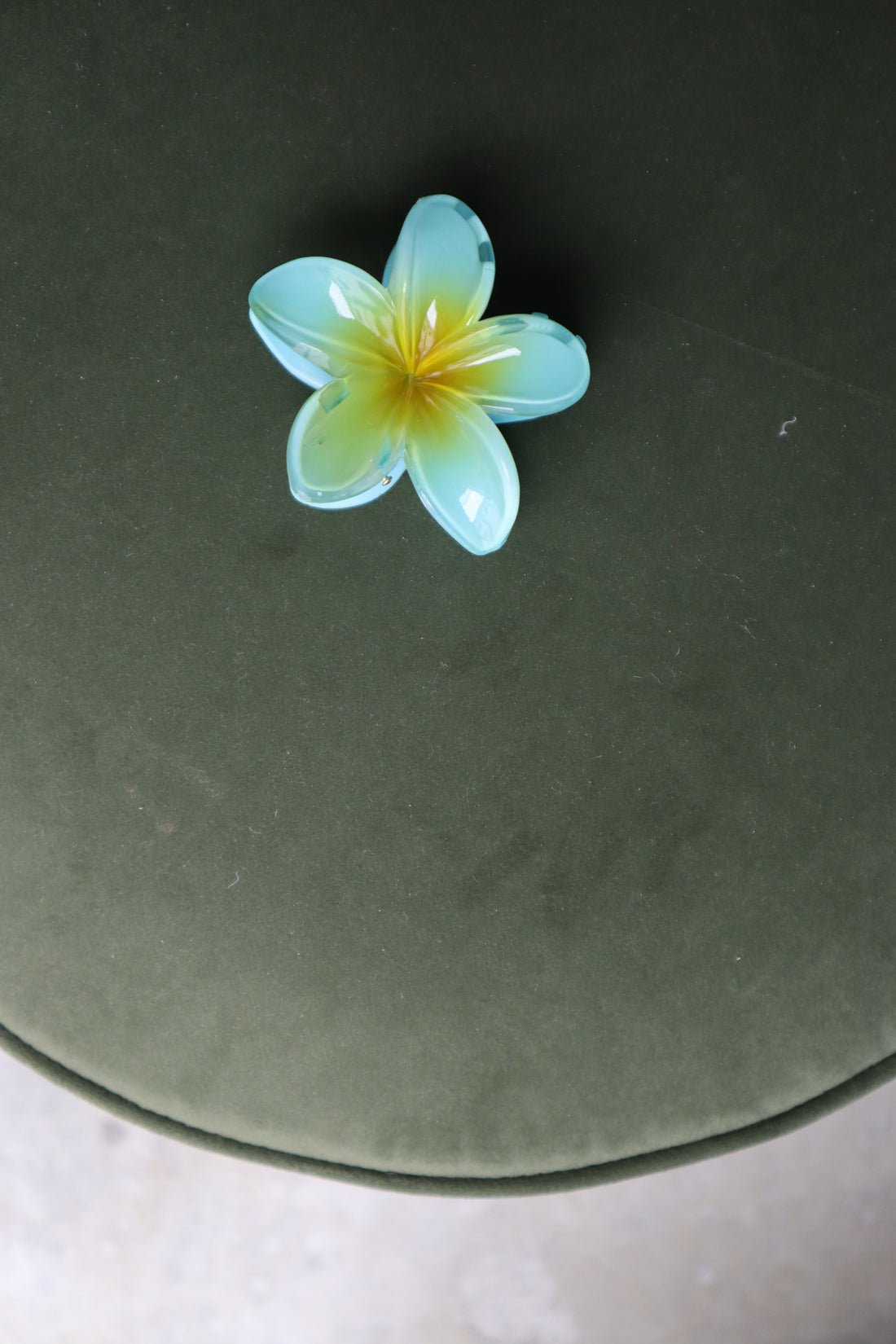 Frangipani Hawaii Hair Clip Blue